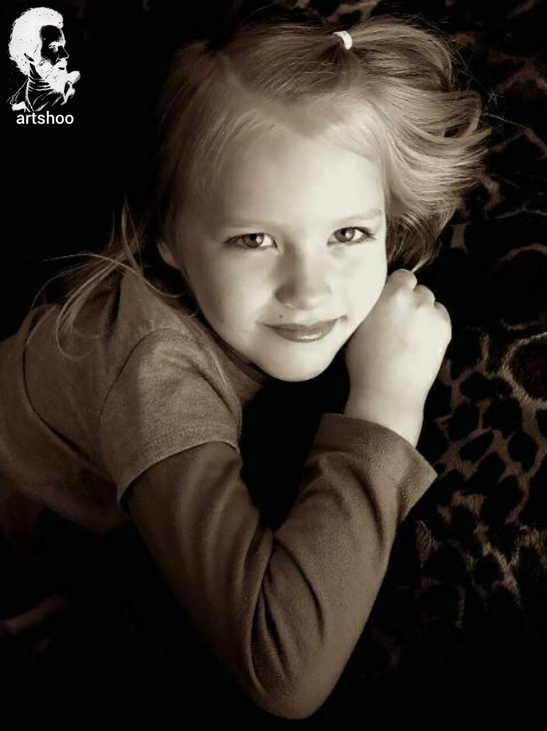 مدل کودک سیاه قلم